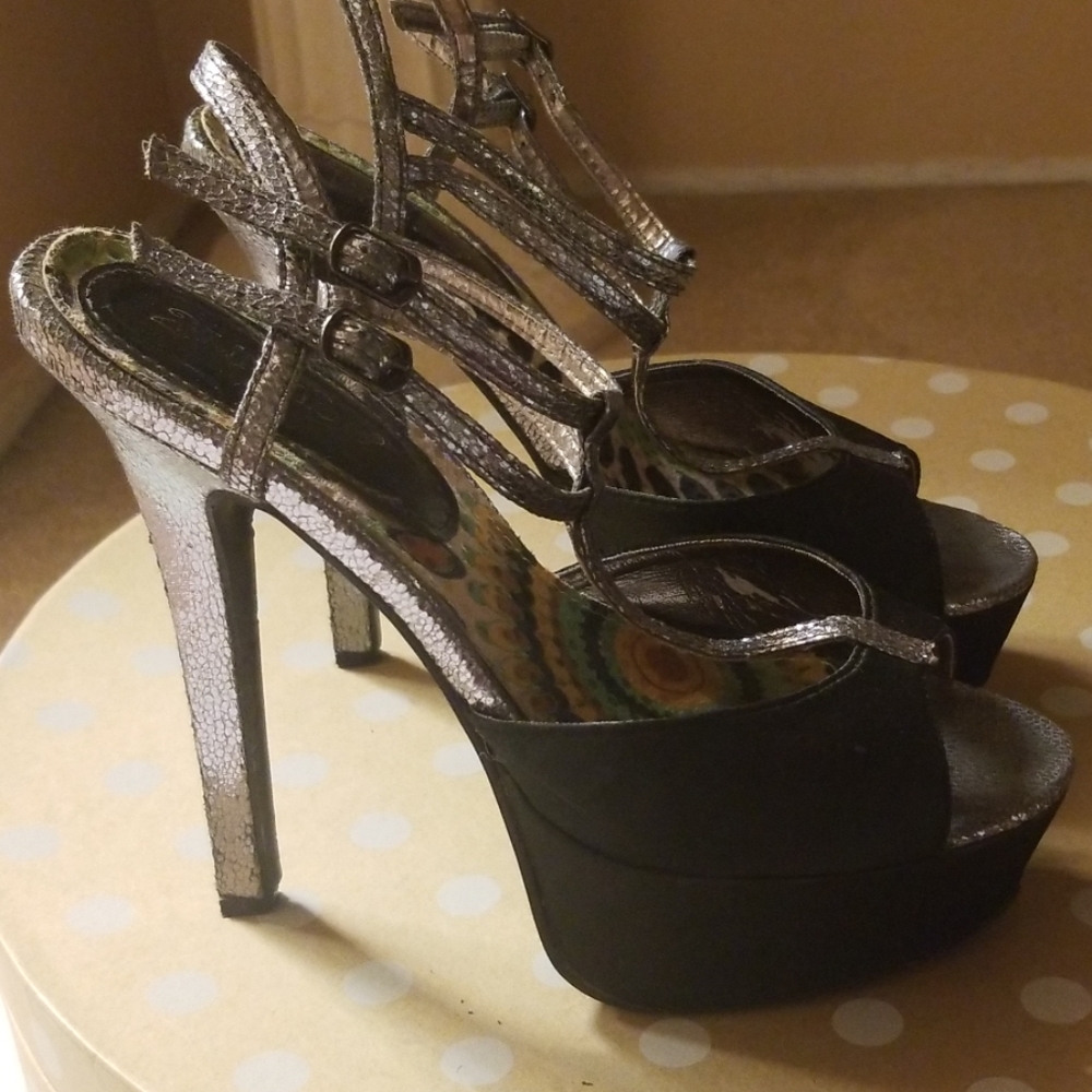 Too Lips Platform Heels